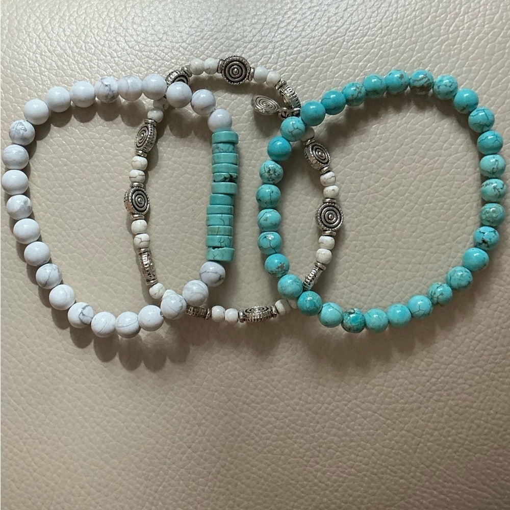 Turquoise and White Beaded Bracelet Set